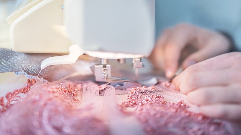 Tabela de Preços de Consertos de Roupas: Aprenda a Precificar seu Serviço
