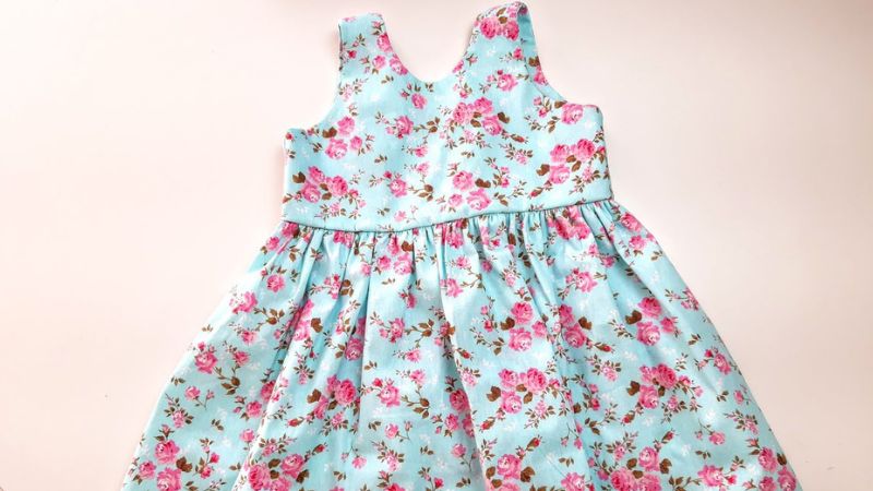 8 Moldes de Vestido Infantil com Passo a Passo Simples